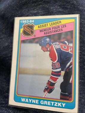 NHL Assist Leader Collectible Card - Blue/Red - Official Brand